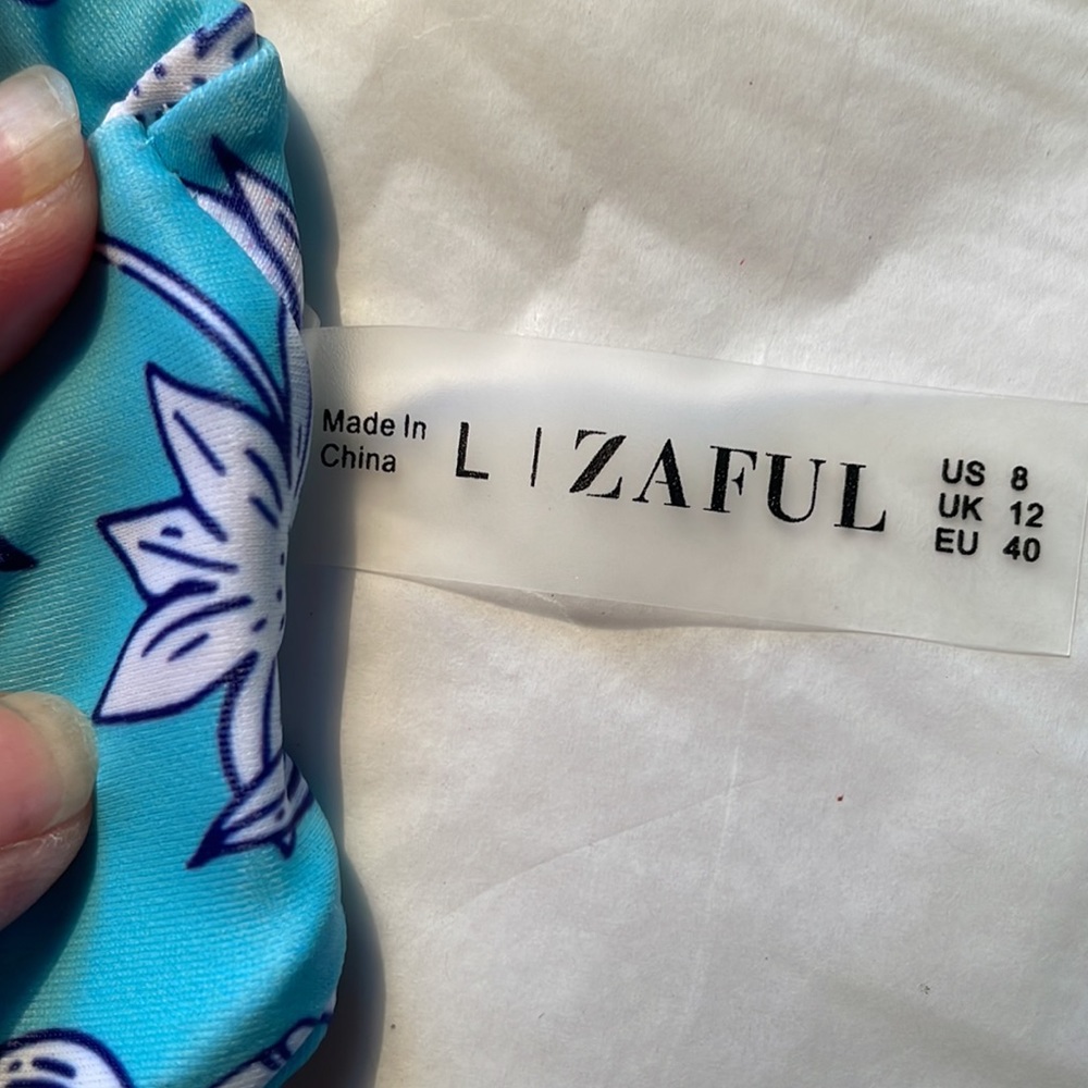Beautiful 2pc swim set - Picture 9 of 9